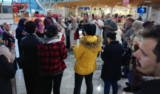Umreciler Kutsal Topraklara Uğurlandı