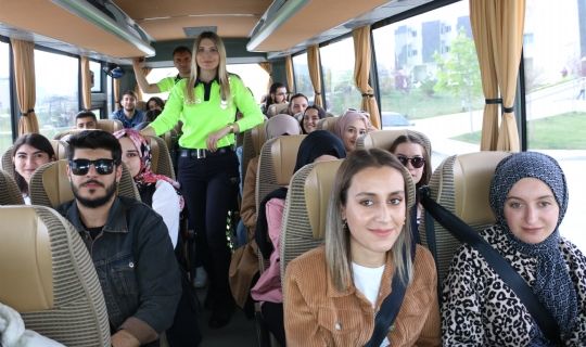 Trafik Ekiplerinden Üniversite Öğrencilerine Yönelik Servis Uygulamasıyla Farkındalık Oluşturdu