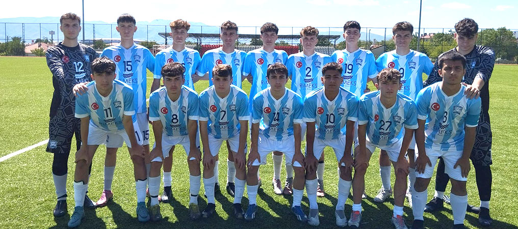 17 Yaş Altı Türkiye Futbol Şampiyonası Erzincan’da Başladı