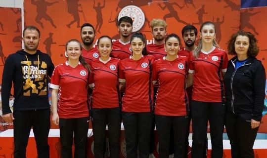 EBYÜ Badminton takımı Türkiye Şampiyonu Oldu