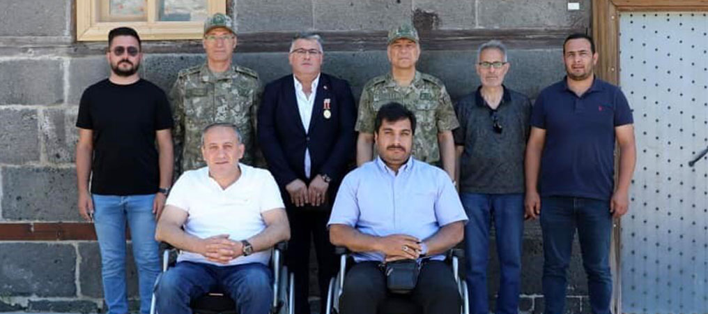 3’ncü Ordu Komutanı Türkgenci’den Erzurum’da Anlamlı Ziyaret