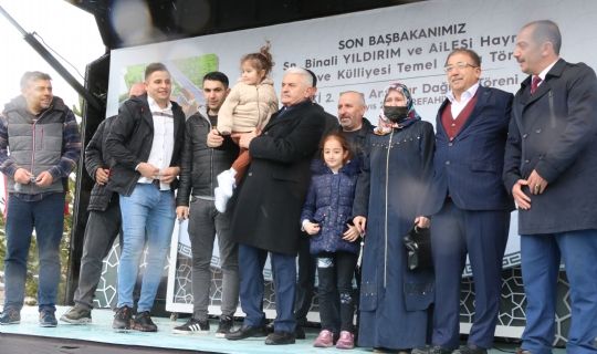Yıldırım, Tüm Güçlükleri, Bir Olarak Diri Olarak Birlikte Aşacağız