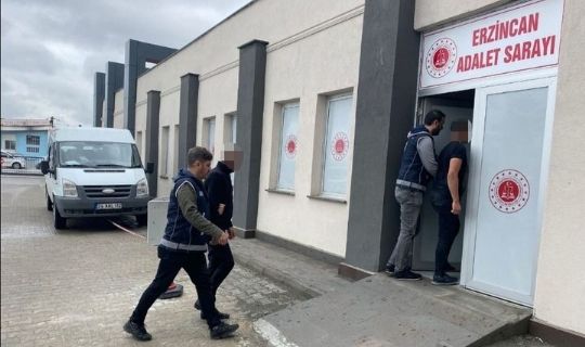 Kaçak Göçmen Taşıyan Sürücü Tutuklandı