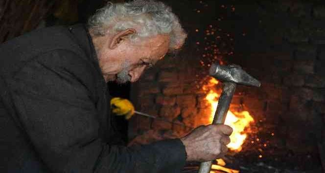 Erzincan'ın 73 Yıldır Demir Ustası
