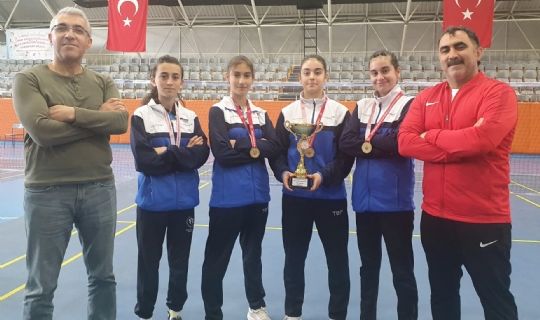 Şehit Er Süleyman Aydın Ortaokulu Bayburt’ta Şampiyon Oldu