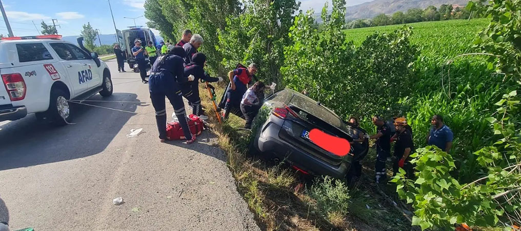 Araçta Sıkışan Sürücünün İmdadına AFAD Yetişti