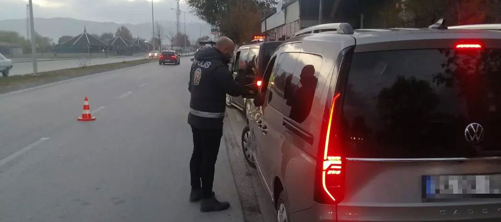 Araması Bulunan 62 Kişi Yakalandı