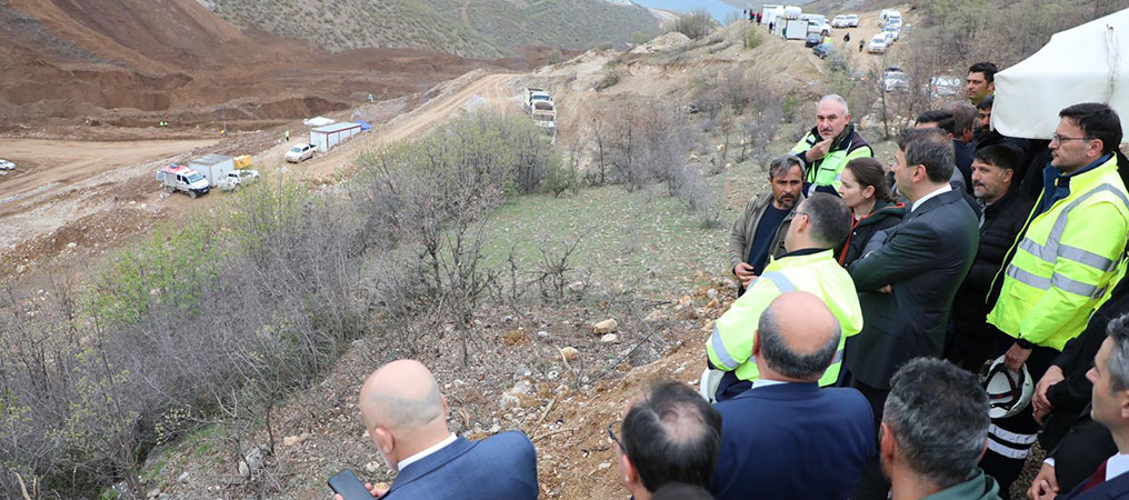 Bakan Bayraktar, İliç’te Çalışmaları İnceledi