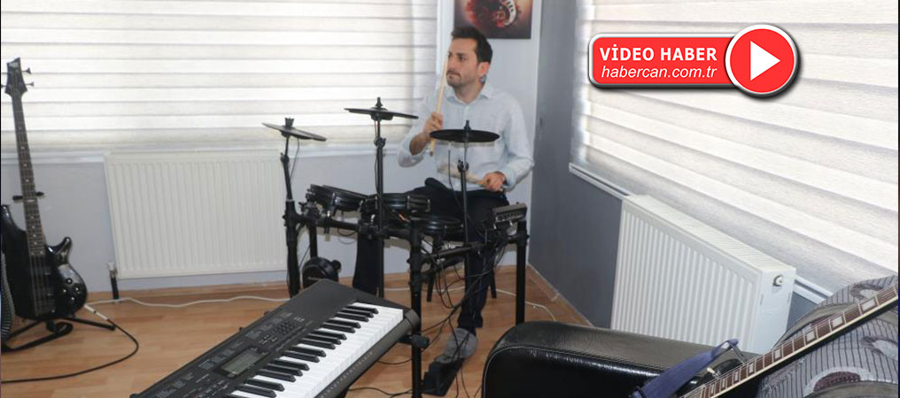 Barış Manço’nun Vasiyetini Doktor Yerine Getirdi
