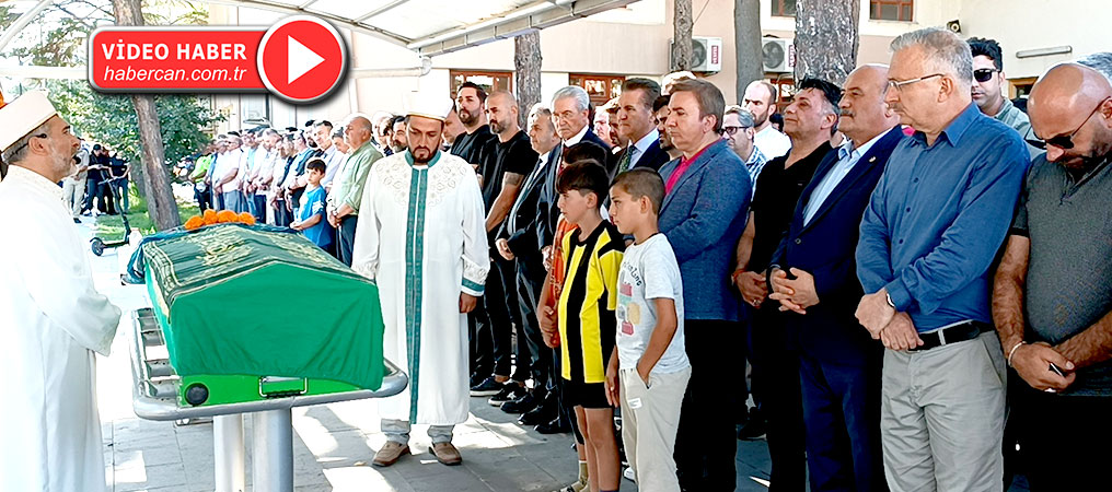 Başkan Akyürek’in Avukat Kızı Dualarla Son Yolculuğuna Uğurlandı