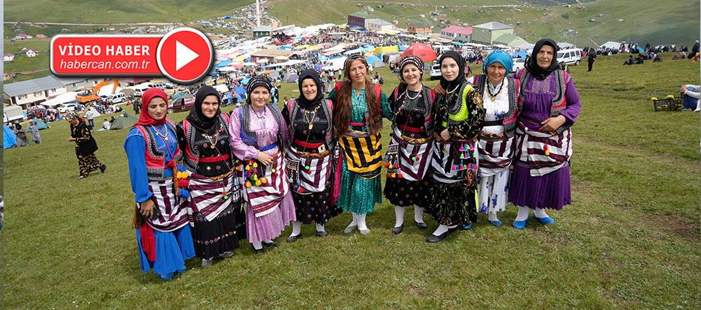 Binlerce kişi Kadırga Yaylası'nda Otçu Şenliği için bir araya geldi