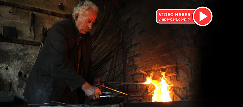 Bu Ocak 73 Yıldır Sönmüyor! Tek Güzünü Verdiği Demircilik Mesleğiyle Teknolojiye Direniyor