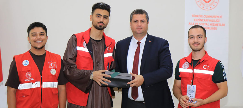  “Damla Gönüllülük Hareketi” Müdür Demirci’yi Ziyaret Etti