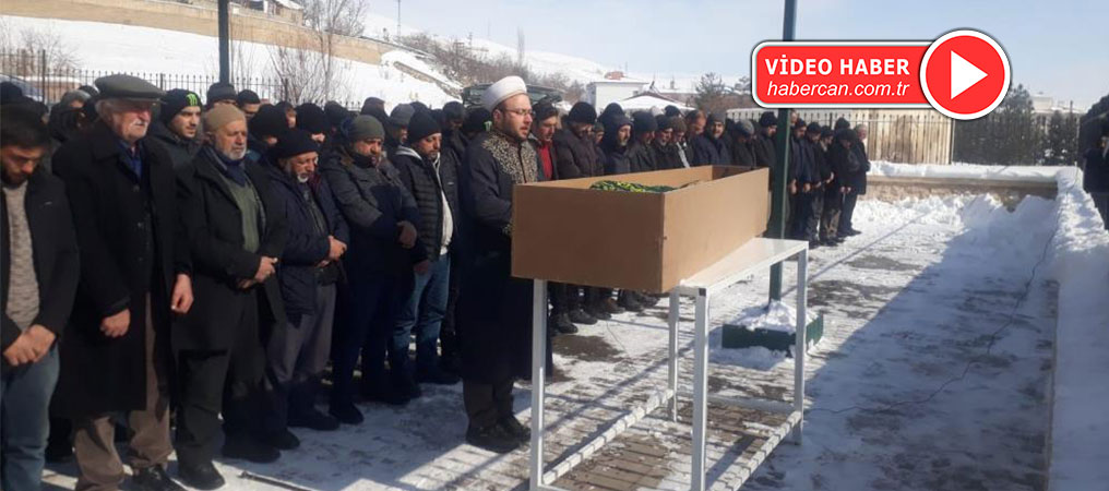 Depremde Hayatını Kaybetmişti, Tercan’da Toprağa Verildi