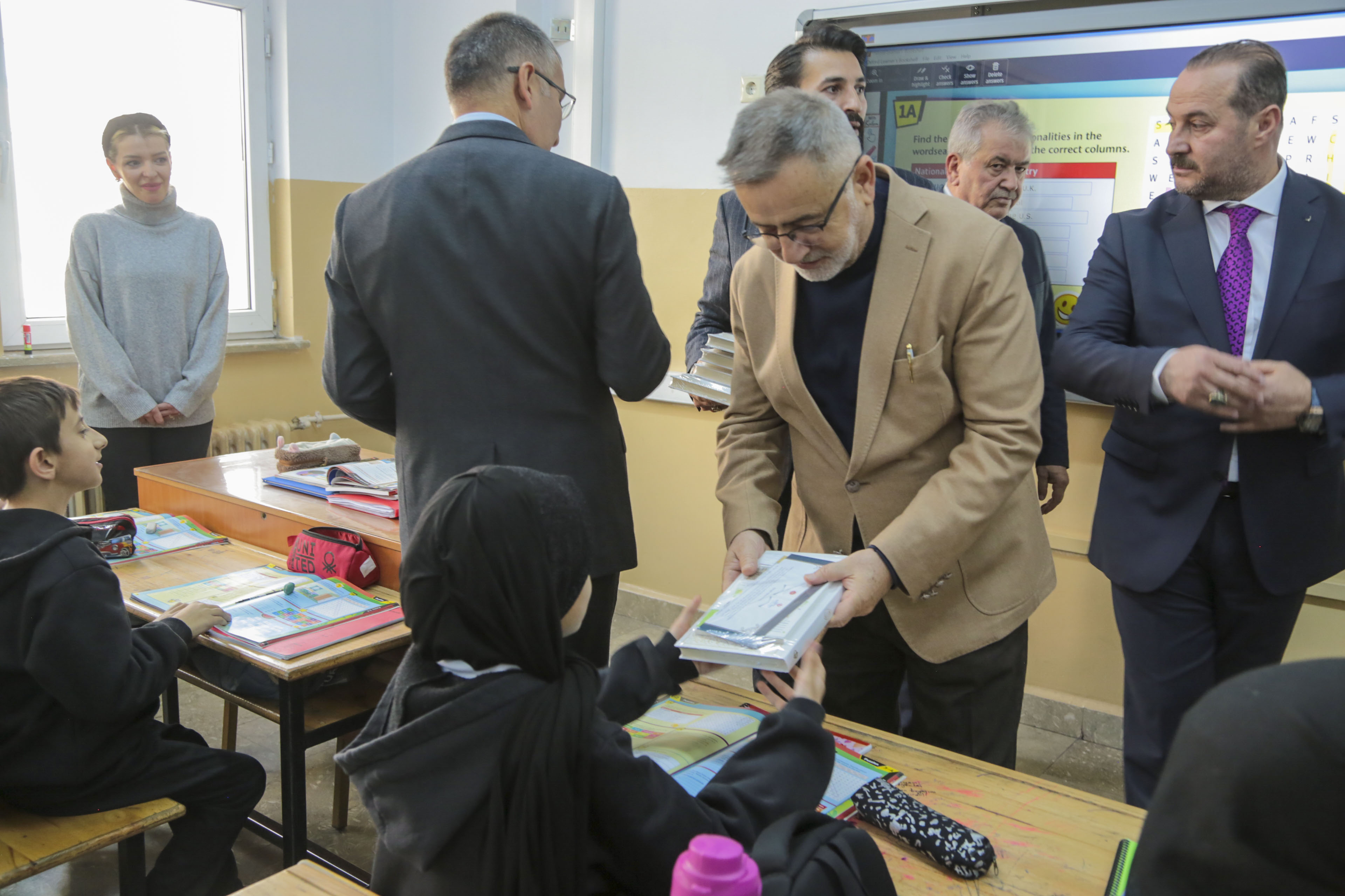 Kur’an-ı Kerim Dersini Seçen Öğrencilere TDV’den Anlamlı Hediye