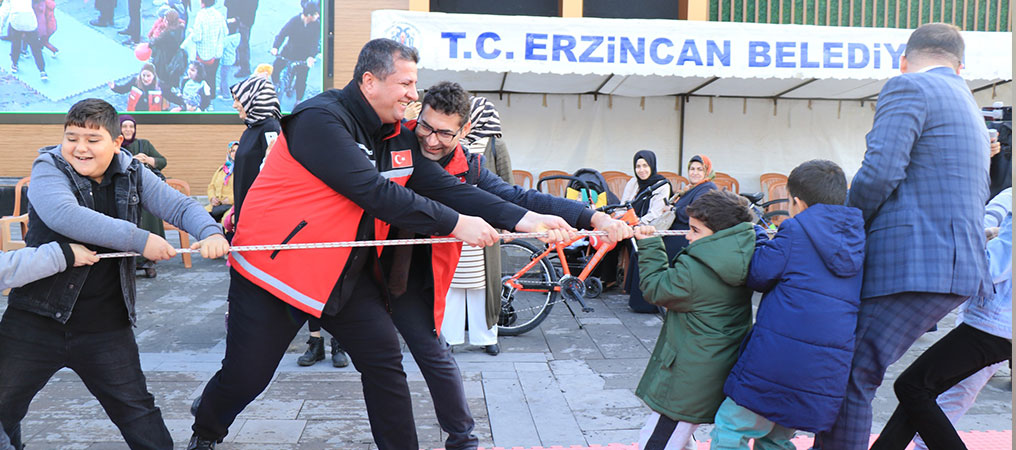 Dünya Çocuk Hakları Günü Düzenlenen Etkinliklerle Kutlandı