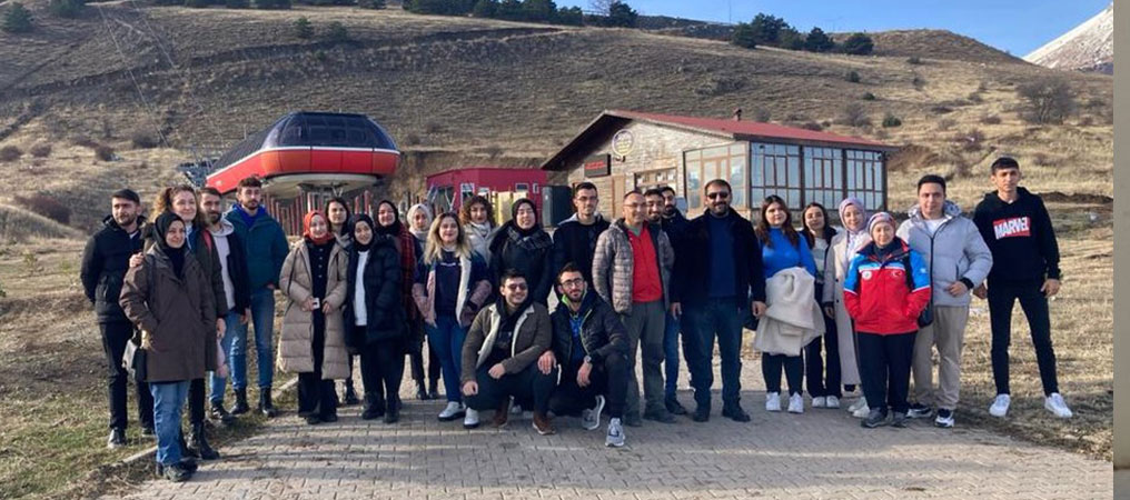 EBYÜ Öğrenci Kulüplerinden “Dünya Engelliler Günü” Münasebetiyle Doğa Turu