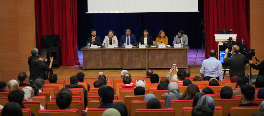 EBYÜ’de “Orta Asya’da Su Sorunu” Konuşuldu