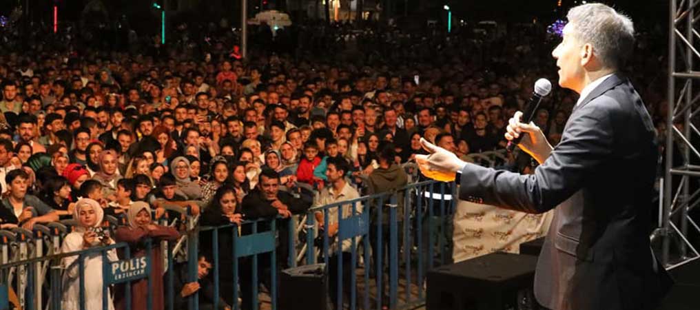ERZİNCAN’DA MUSTAFA YILDIZDOĞAN RÜZGÂRI ESTİ