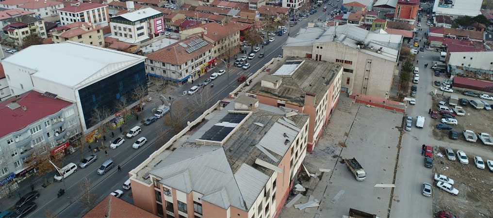 Emniyet Çarşısında Yıkım İşlemleri Başladı
