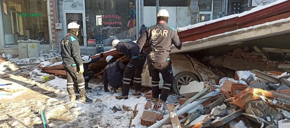 Erzincan ACAR Gençlik Kulübü Arama-Kurtarma Çalışmalarını Sürdürüyor