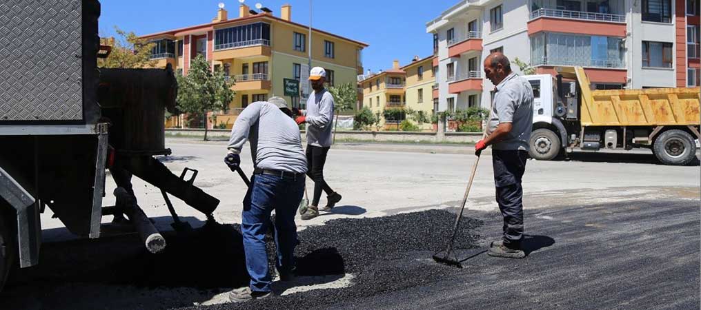 Yol Bakım Onarım Çalışmaları Aralıksız Devam Ediyor