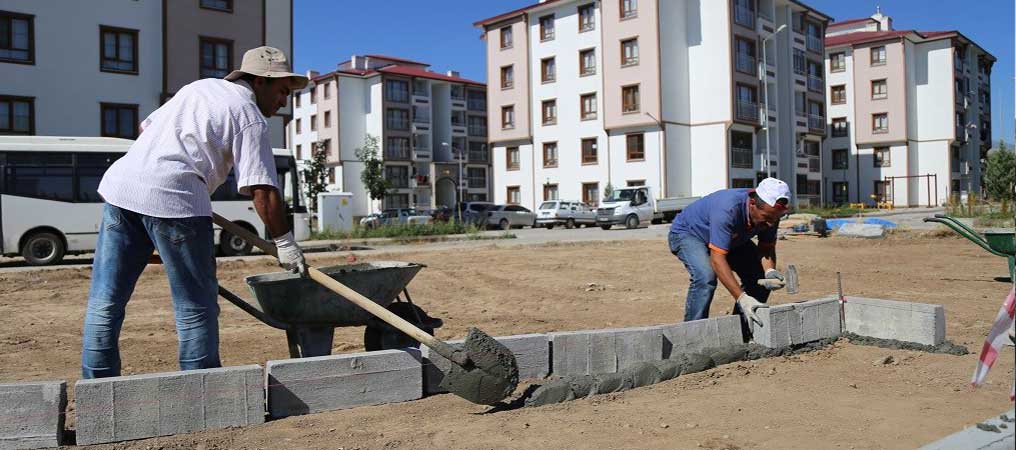 Erzincan Belediyesi Yeni Park Çalışmalarını Sürdürüyor