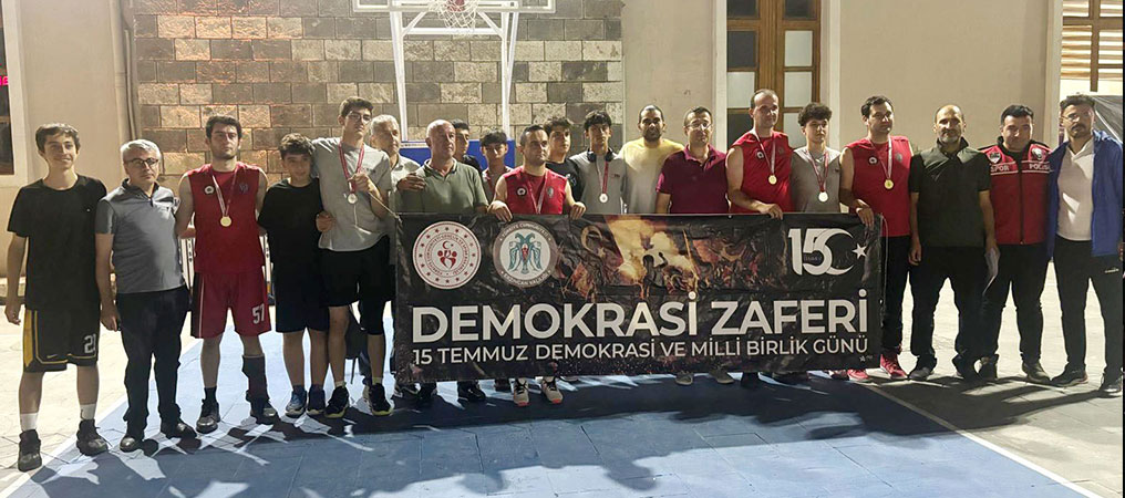 Erzincan Emniyeti 3×3 Sokakta Basketbol Turnuvasının Şampiyonu 