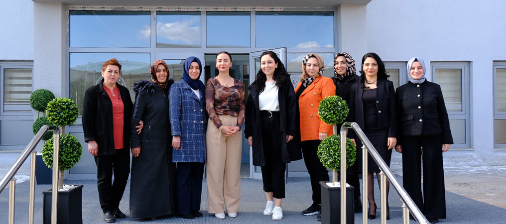 Erzincan Kadın Girişimcilerden Mahkûm Kadınlara Ziyaret