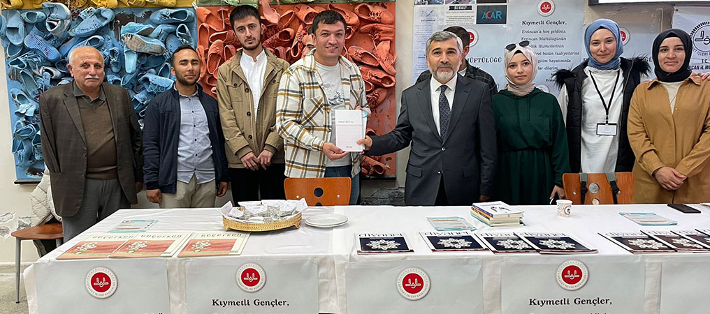Erzincan Müftülüğü Üniversitede Tanıtım Standı Açtı