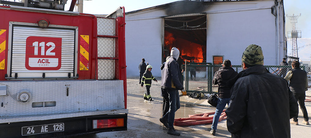 Erzincan OSB’de büyük yangın   
