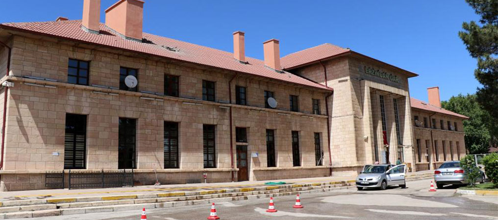 Erzincan Tren Garı: 2 Büyük Depremde Adeta Meydan Okudu