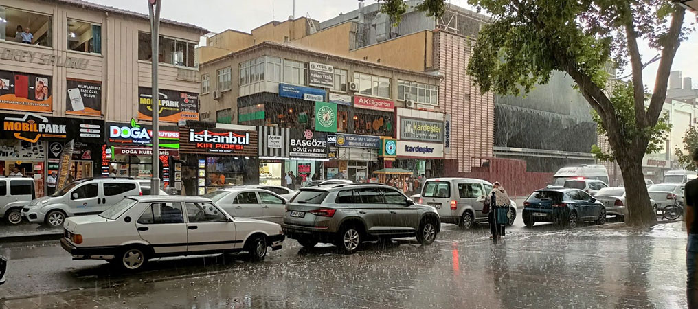 Erzincan ve Doğu Anadolu’da Yağmur Yüksek Kesimlerde Kar Bekleniyor