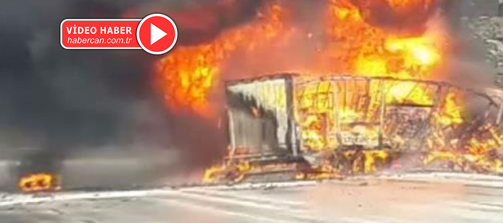 Erzincan’da 2 Tır Çarpıştı: Çıkan Yangında 2 Sürücü Öldü