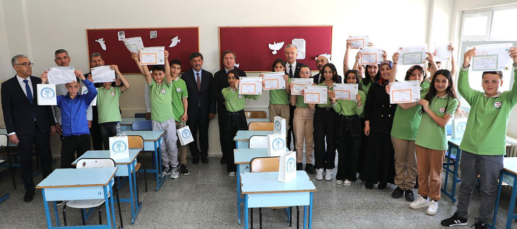 Erzincan’da 44 bin 785 Öğrenci Karne Heyecanı Yaşadı