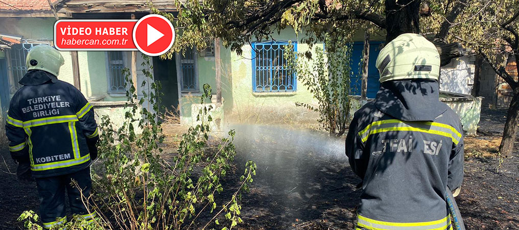 Erzincan’da Bahçede Yangını