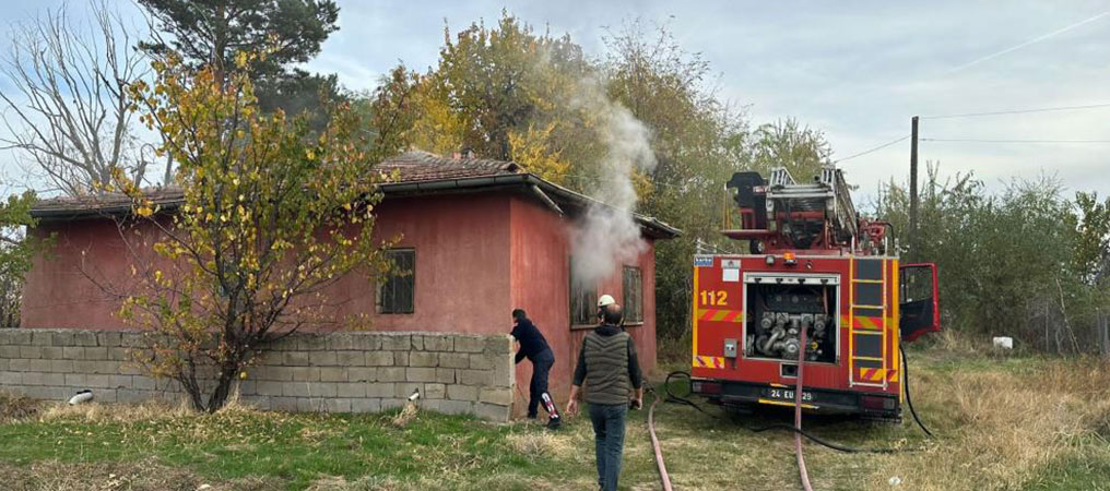 Erzincan’da Ev Yangını