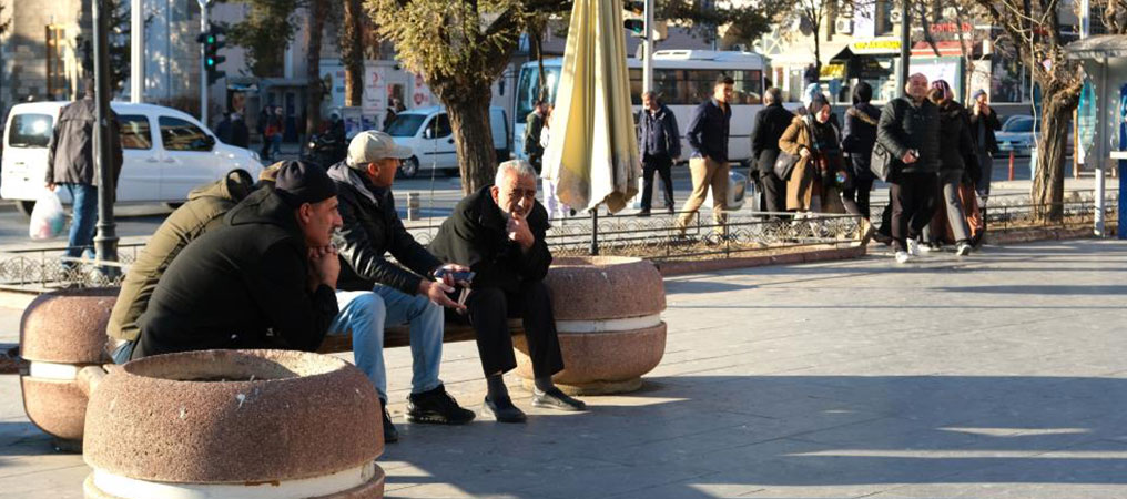 Erzincan’da Kışın Ortasında Bahar Havası 