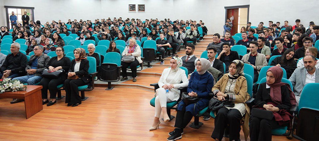 Erzincan’da Yazılım Üzerine Program Düzenlendi