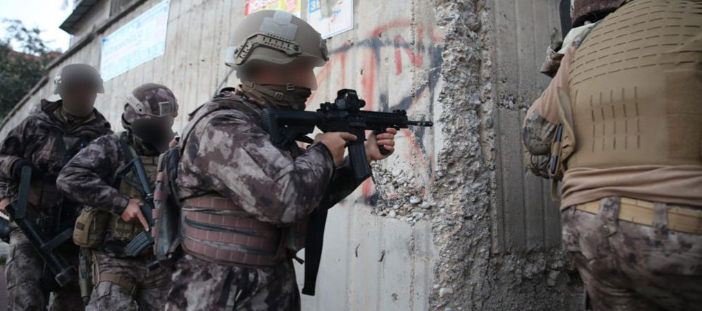 Erzincan’da ve 5 İlde İhaleye Fesat Karıştıran Şebeke Çökertildi