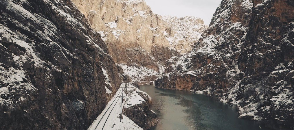 Erzincan’daki Masalsı Kanyonlar Turizmcileri Cezbediyor   