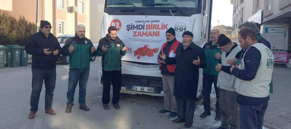 Erzincan İHH Deprem Bölgesine Yardım Tırı Gönderi