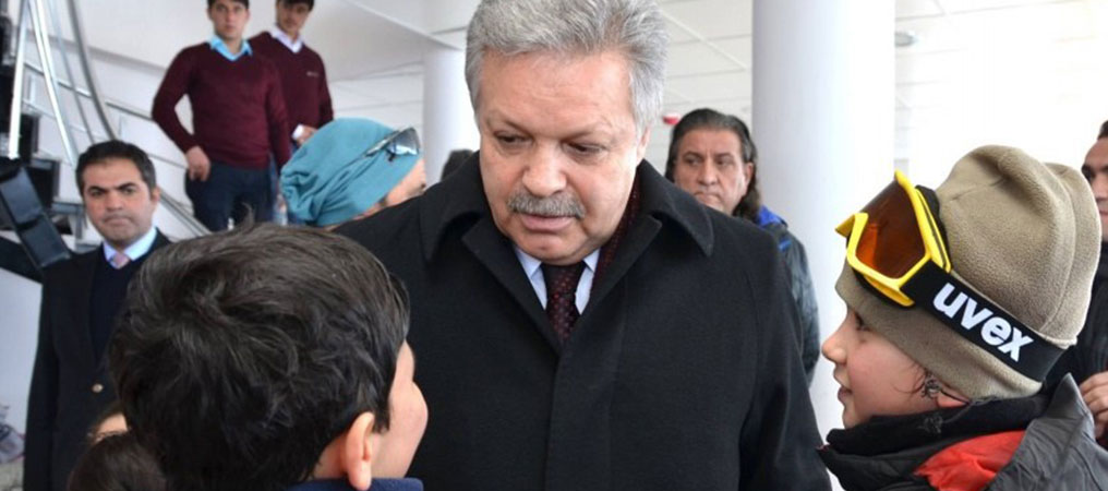 Erzincan’ın ‘Vali Babası’ Milletvekili Aday Adayı Oldu