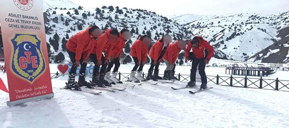 Erzincan’da Yükümlülere Yönelik Kayak Etkinliği Düzenlendi