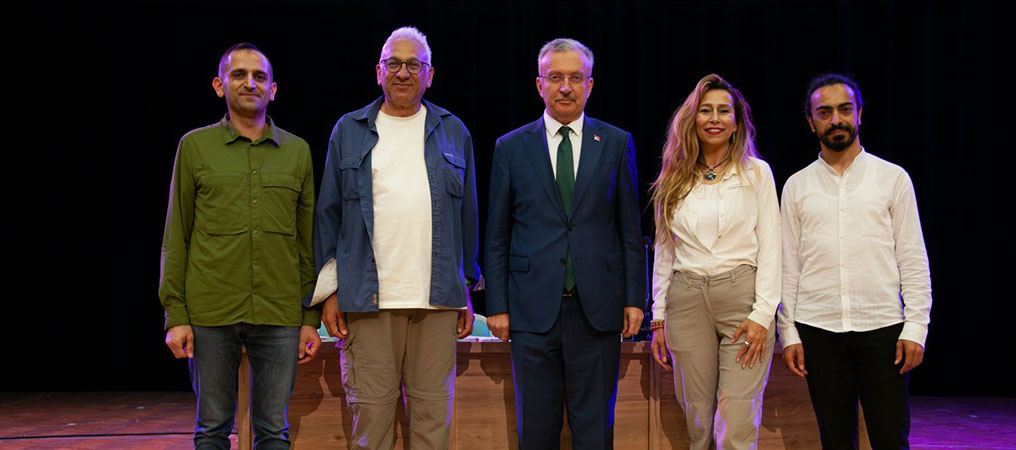 Fotoğraf Sanatçısı Akbaş ile Yapımcı ve Yönetmen Kösen EBYÜ Öğrencileri ile Bir Araya Geldi