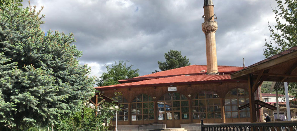 Gülabibey Camii'nde 569 Yıldır Ezan Sesi Yükseliyor