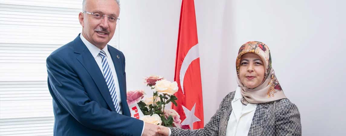 EBYÜ Sağlık Bilimleri Enstitüsünde Görev Değişimi Yapıldı