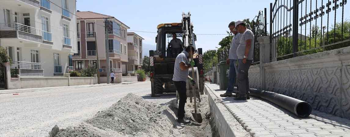 Belediye Ekipleri Bakım Onarım Çalışmalarını Sürdürüyor