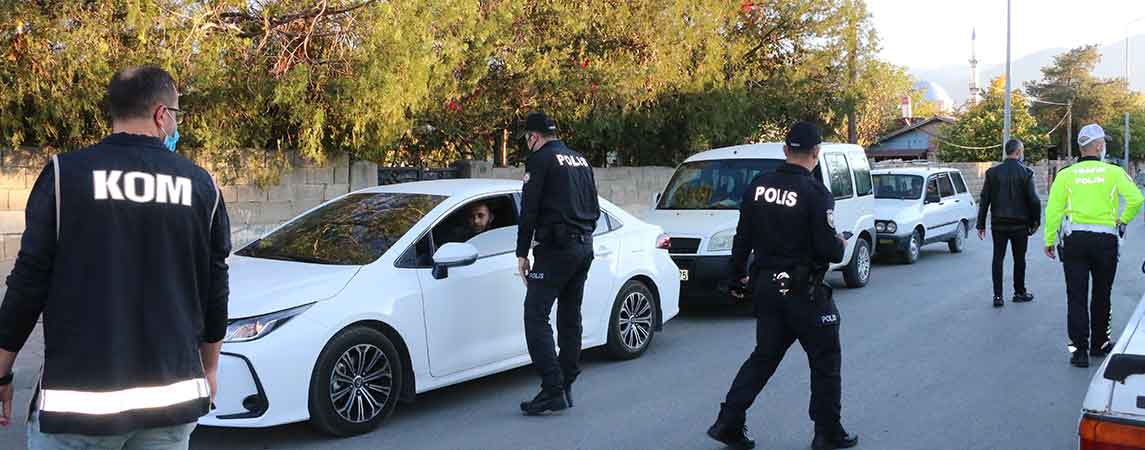 GBT Sorgulamasında, 12 Kişi Yakalandı 25 Kişi Gözaltına Alındı