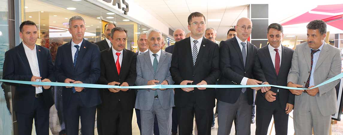 Zafer Şöleni Resim Sergisi Açıldı